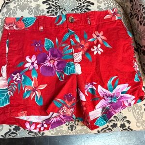 Old Navy Red Floral Women's Shorts